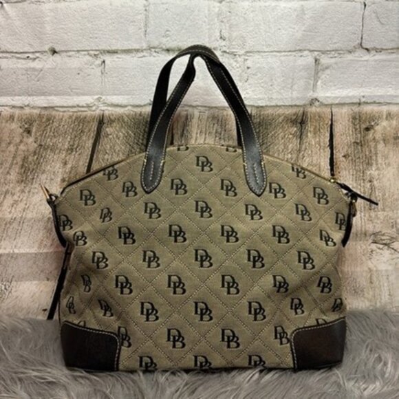 Dooney and Bourke Handbag EUC - Picture 2 of 9